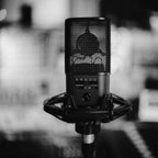 Austrian Audio OC616 in its shockmount in a recording studio