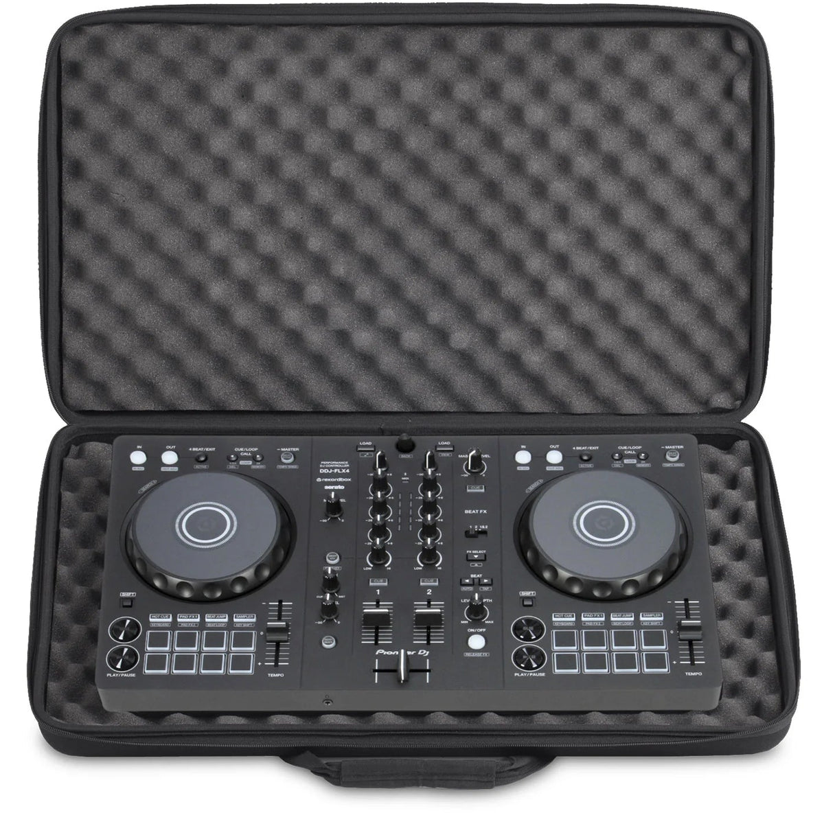 UDG Creator Controller Hardcase Large Black (U8302BL), detail view.
